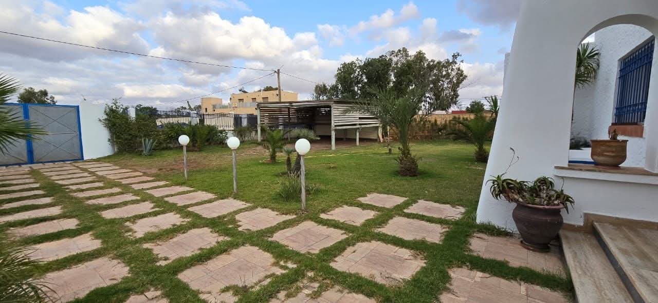 Villa 4 chambres à Al amine - Villa à vendre : situé à Berrechid — photo 1